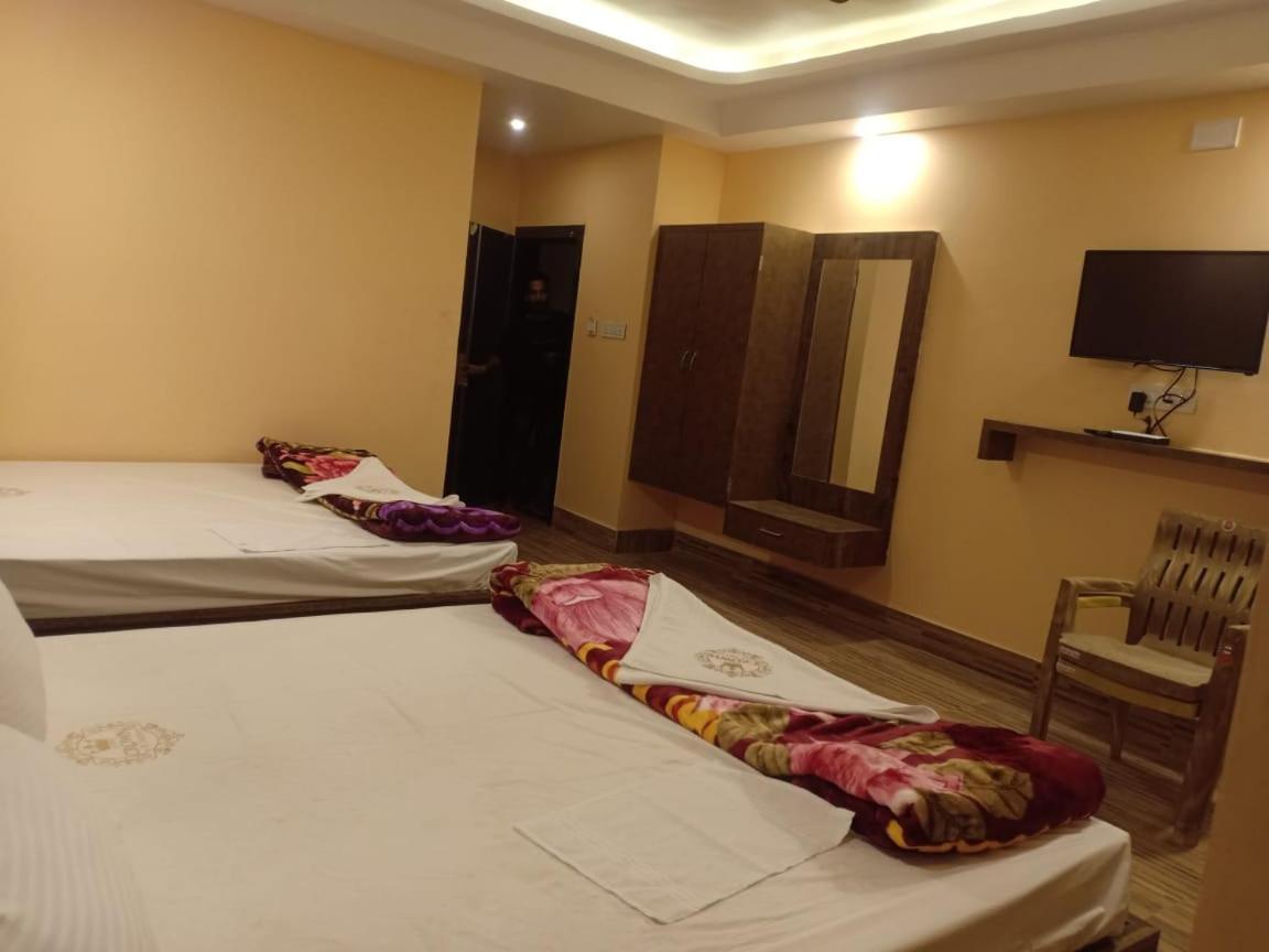 Hotel Crown Of Digha Дигха Екстериор снимка