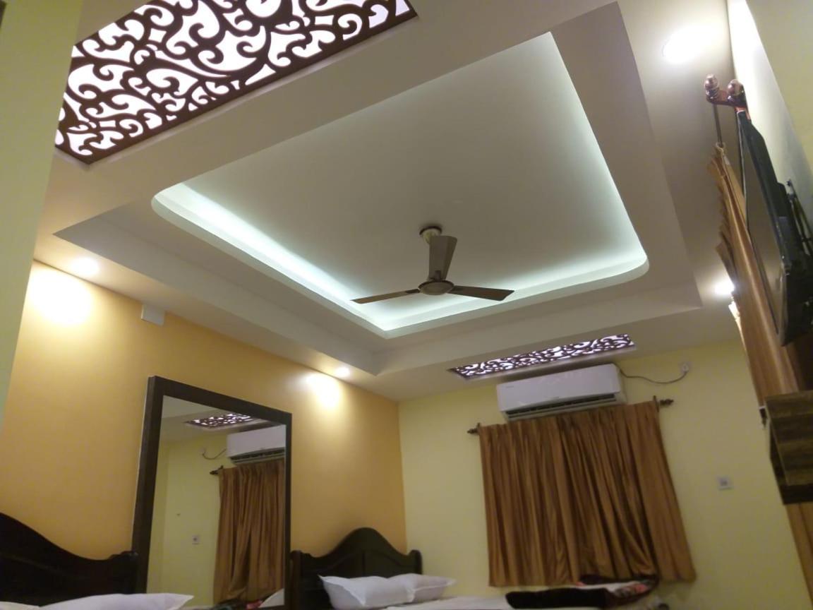 Hotel Crown Of Digha Дигха Екстериор снимка